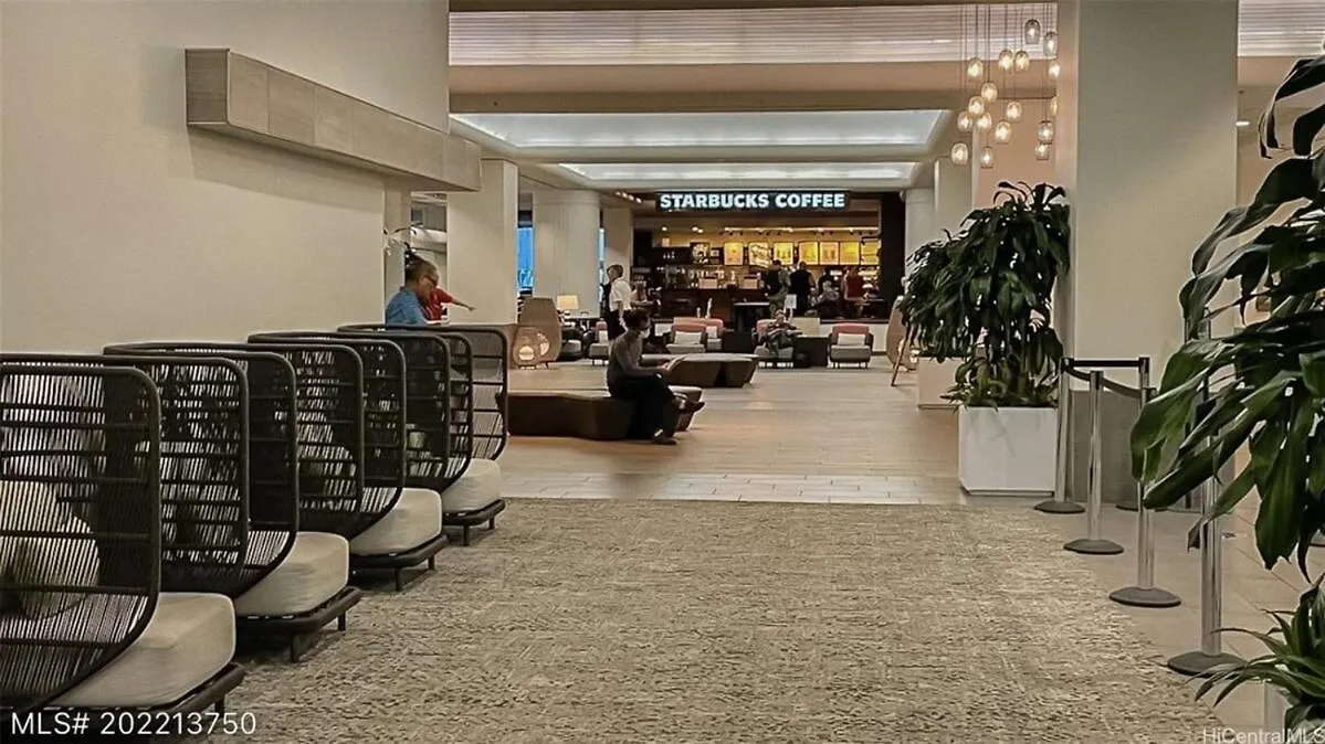 Newly Renovated Top Floor Ala Moana Balcony Honolulu 0*,  États-Unis