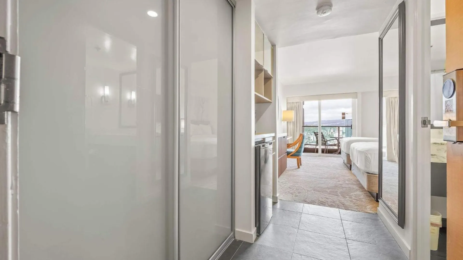 Newly Renovated Top Floor Ala Moana Balcony Honolulu